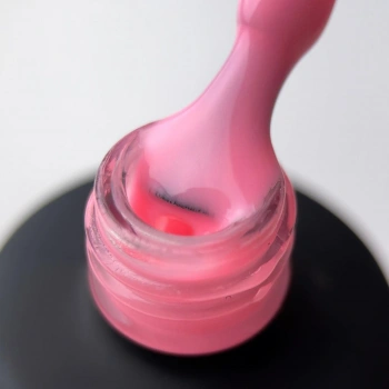 Камуфлирующая база Molekula Raspberry